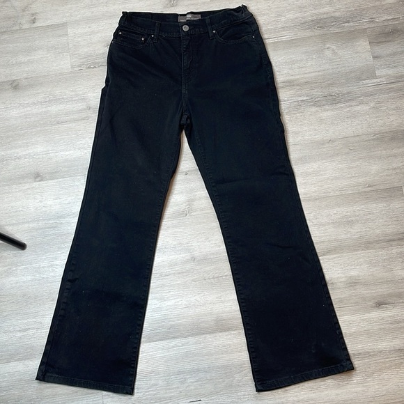 levis perfectly slimming 512 bootcut Size 10 Short - Picture 1 of 7